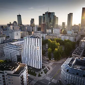 - Centre By Ihg מלון